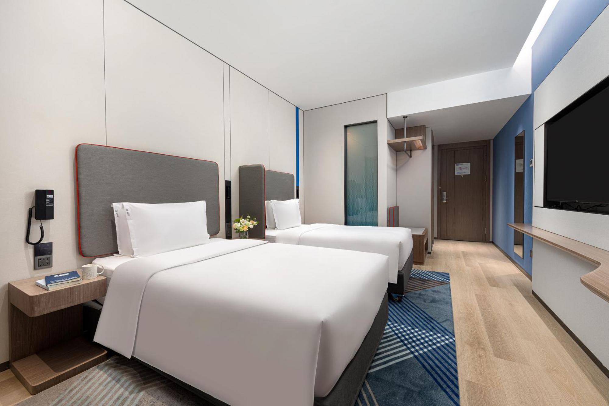 Holiday Inn Express Changfeng Park Shanghai Exterior foto
