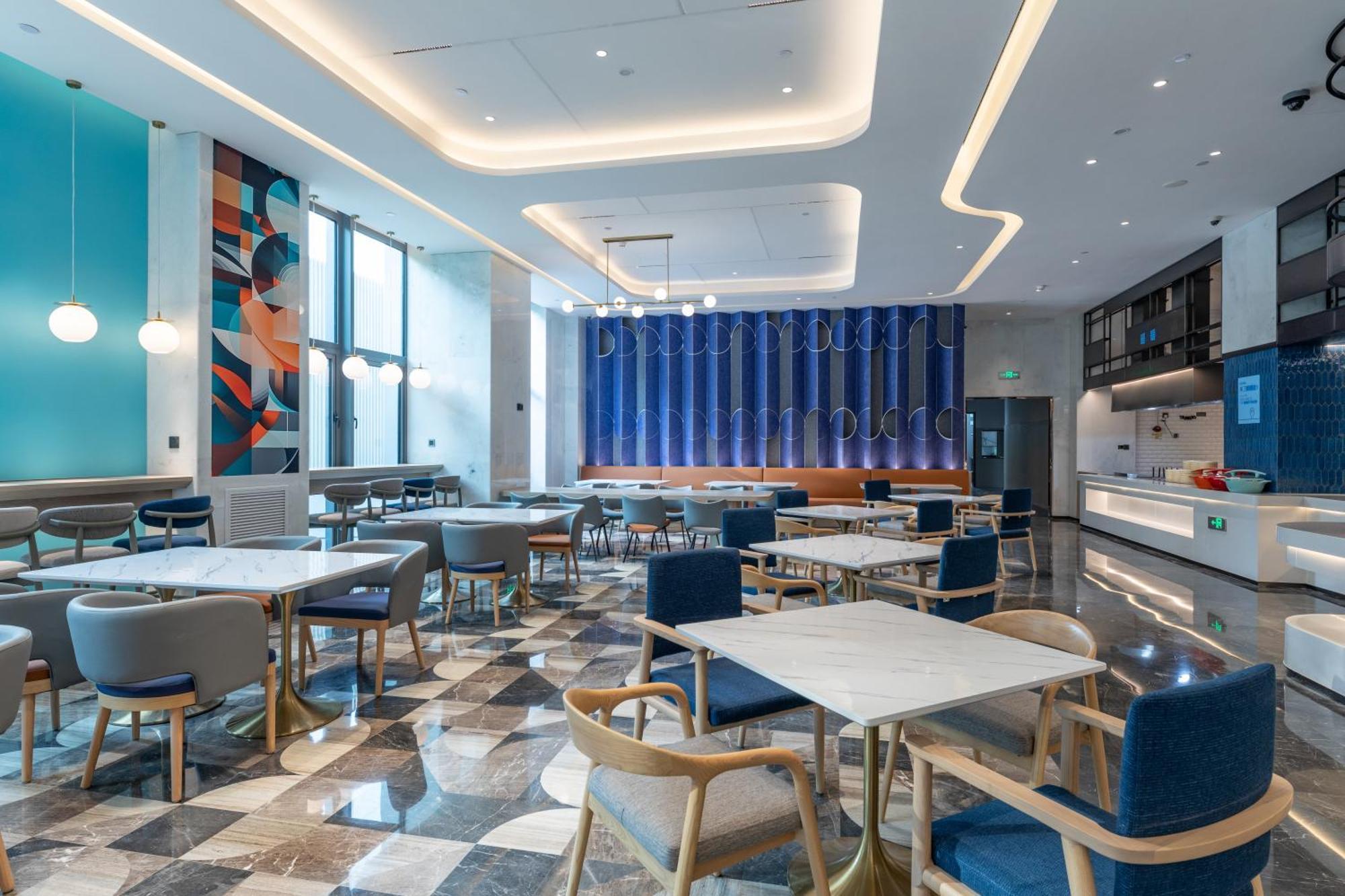 Holiday Inn Express Changfeng Park Shanghai Exterior foto